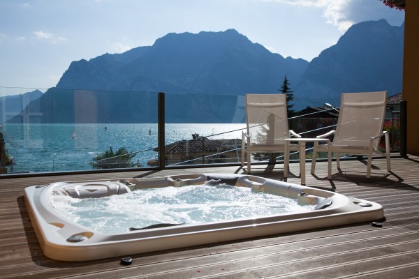 Hotel Lago di Garda - 4 HRS star hotel in Nago–Torbole (Trentino ...