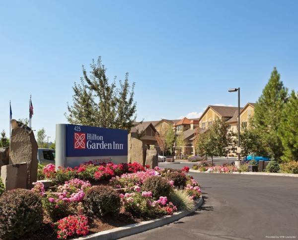 Hilton Garden Inn Bend 3 Hrs Star Hotel In Bend Oregon